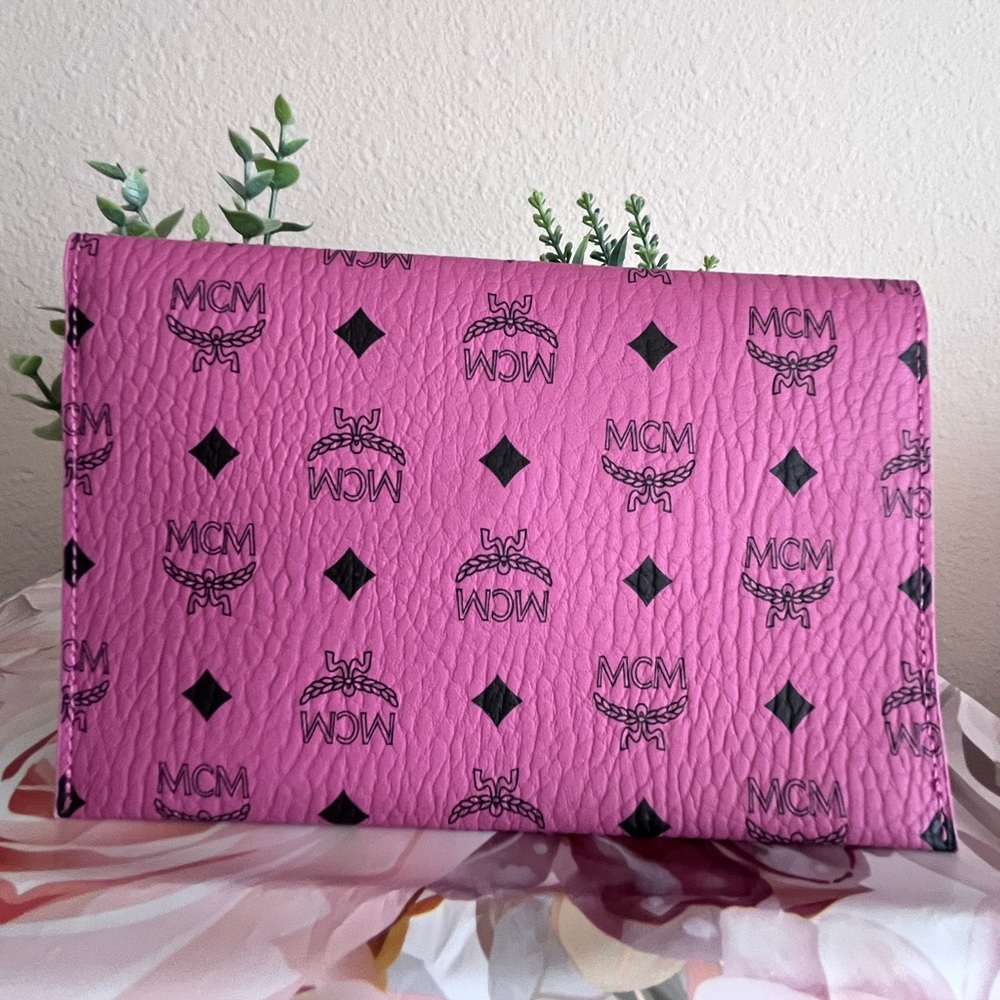 MCM Piink Envelope Clutch - Picture 2 of 4